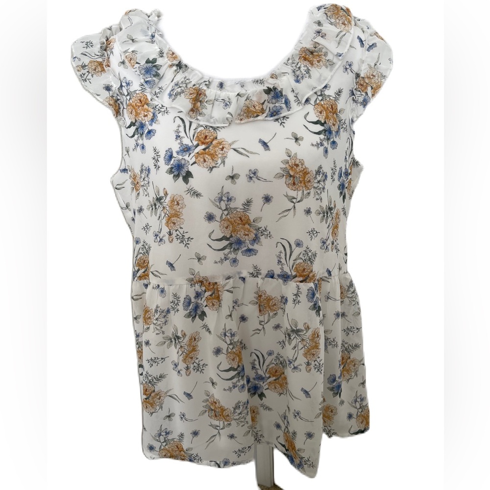 Women's floral ruffle top 🍋